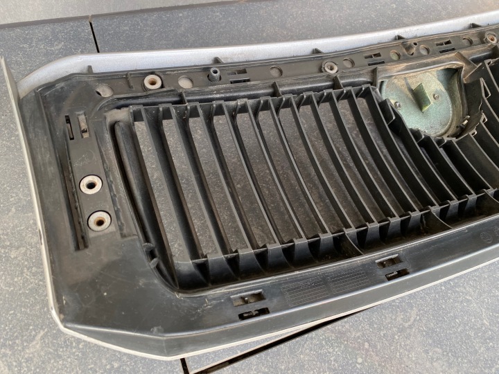 фото №10, Skoda fabia i решітка радіатора - 6y0853668b / 6y0853661