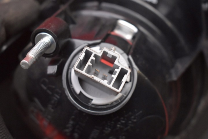 фото №6, Фара правая зад задняя p2913 mazda 3 1 i bk 5d hb рестайлинг 06-09