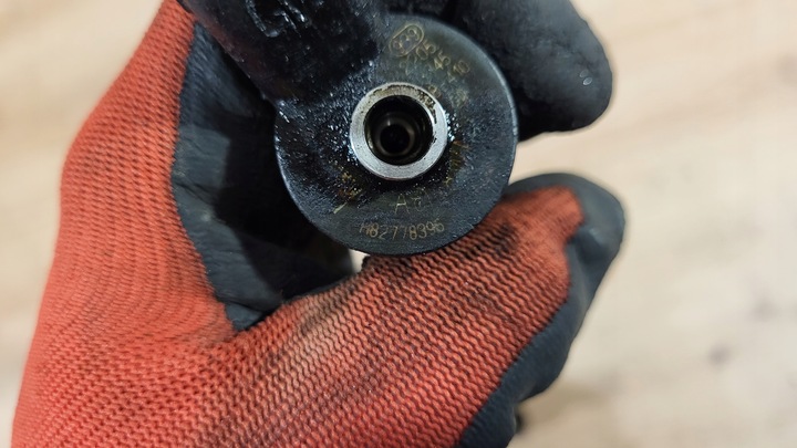 фото №6, Інжектор форсунка renault megane iii 3 hb 5d 08- 1,9 dci h82778396