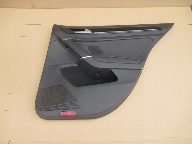 фото №1, Боковина обивка дверь правый зад кожа vw golf vii