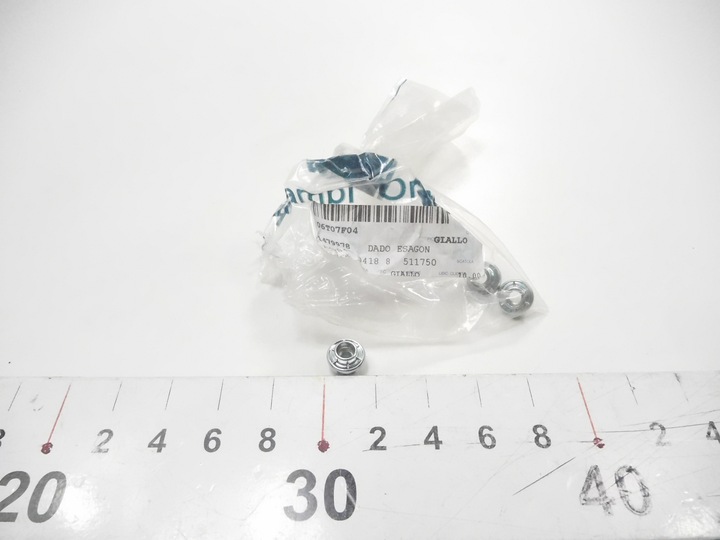 фото №6, Гайка m6 ford c-max 2007-2010 оригінальний номер 1479978