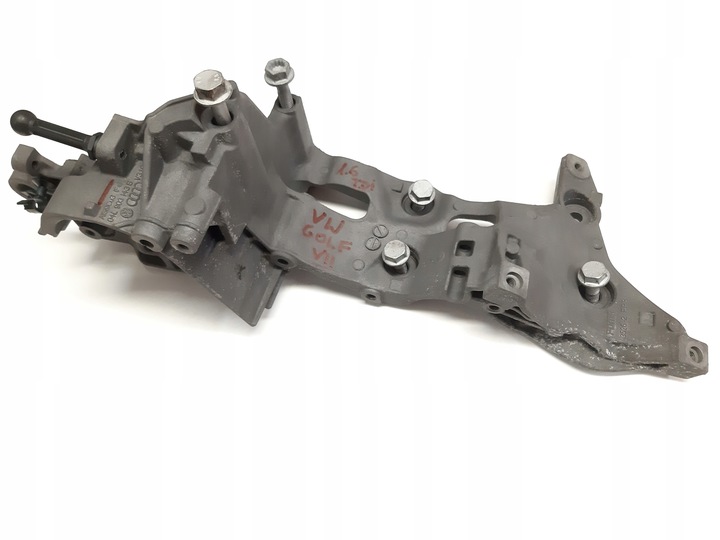 фото №1, Vw golf vii 1.6 tdi лапи генератора 04l903143b