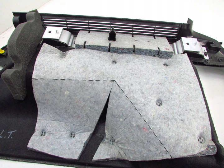 фото №9, Volvo v70 xc70 боковина багажника левый зад 07-16r