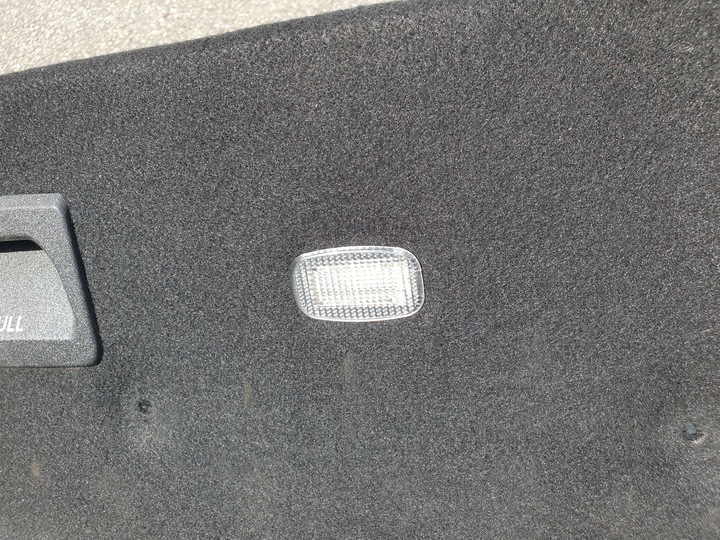 фото №14, Боковина обивка багажника mercedes w211 оригинальный номер eu