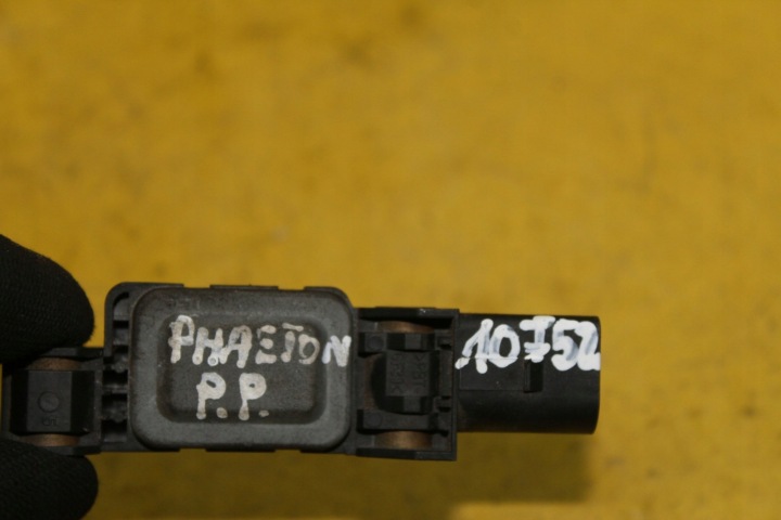 фото №6, Датчик ударний ліві перед phaeton 3d0909606b