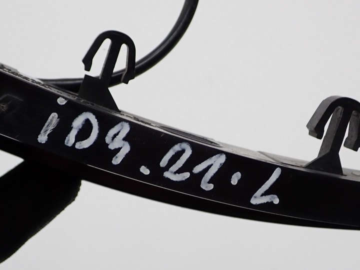 фото №8, Відбивач бампера лівий зад led оригінал 10b945701 10c945701 vw id3 id.3 21r