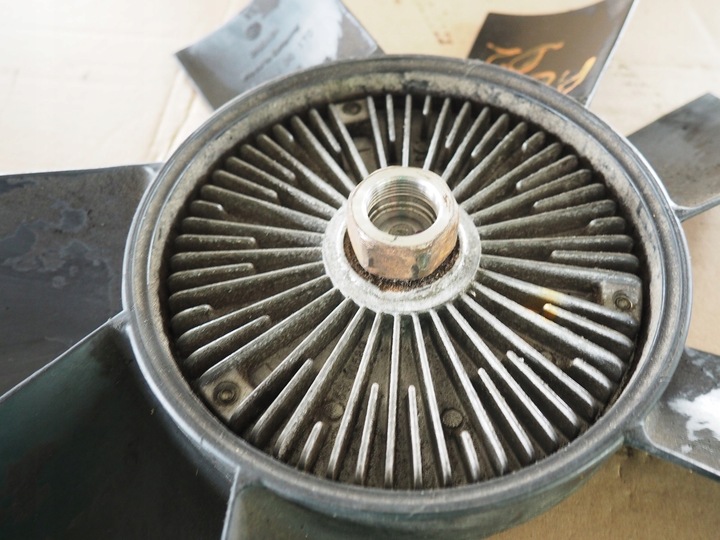 фото №7, Audi a8 d2 fl 3,7 v8 вентилятор віско віскоза 077121350d 077121301b комплект