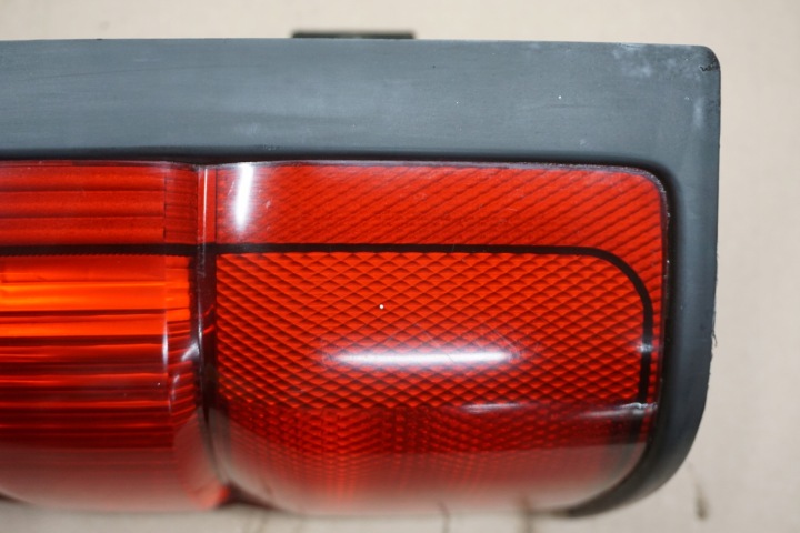 фото №9, Nissan patrol фара права зад правая задняя w крыло gr y61 97-04r