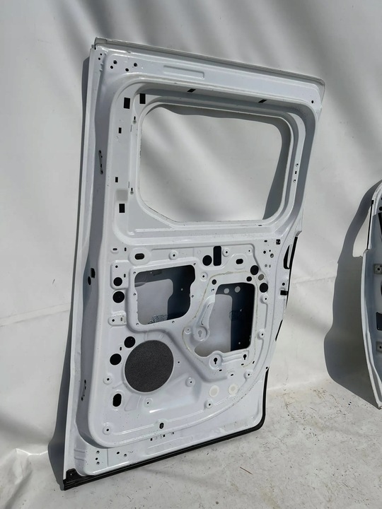 фото №12, Дверь правые peugeot partner iii iv 2017 сдвижные боковые зад задние