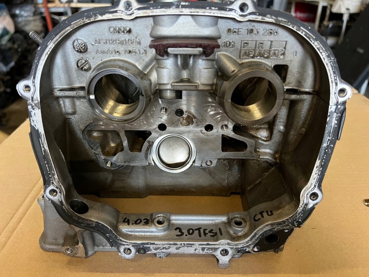 фото №12, Audi 3.0 tfsi ctu головка двигуна права 06e103404m 06e103286