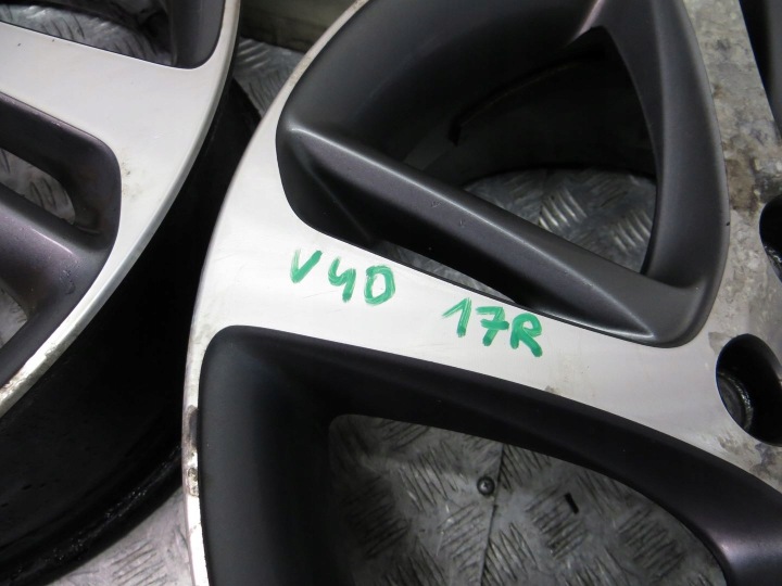 фото №15, Volvo v40 ii диски алюминий 7x17 5x108 et52.5 31302877