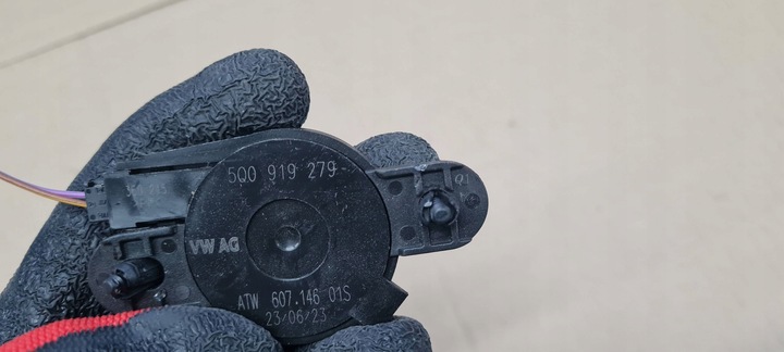 фото №7, Sq8 4m rsq8 q8 динамик pdc штекер 5q0919279 a4 b9 8w a5 q3 83a q7 4m q5 80a