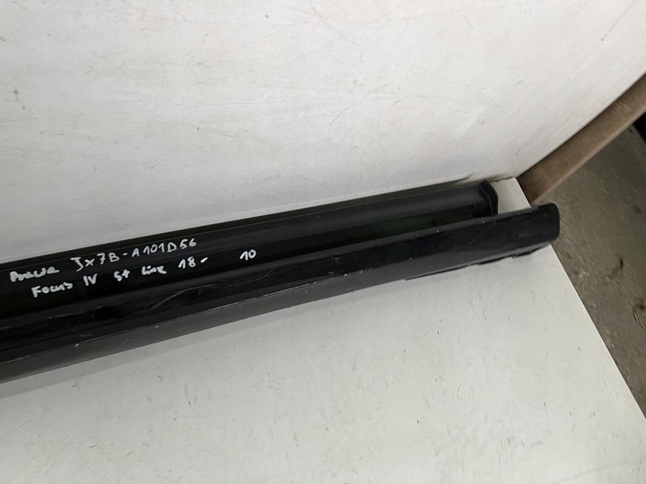 фото №4, Планка пороговая правая ford focus mk iv 4 st line 18