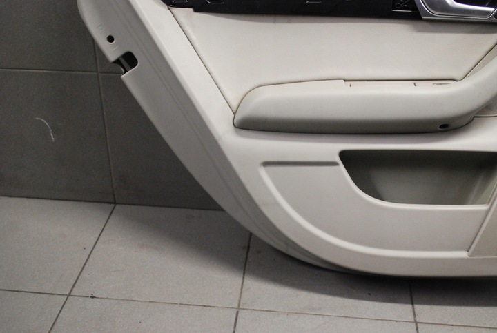 фото №9, Боковина двері лівий зад audi a6 c6 platin 4f0867305