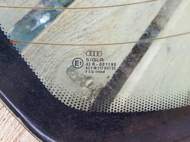 фото №2, Скло задня кришки багажника audi 80