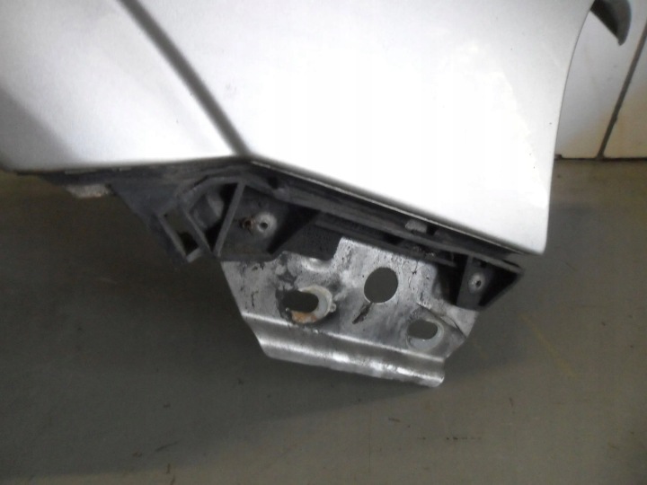 фото №11, Opel astra g bertone купе 3d 2002 крило праве перед колір z82l