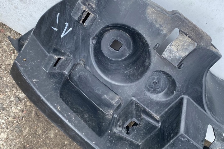 фото №10, Лівий ковзун заднього бампера bmw 5 f10 51127184766 3.0l дизель 180kw 2010