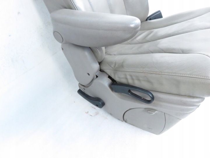 фото №6, Сиденье 2 ряд правый chrysler voyager iv