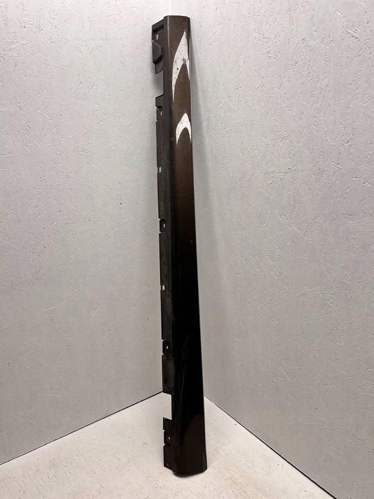 фото №1, Mercedes e-klasa w213 планка пороговая левая порог левый a2136908704 цвет 796