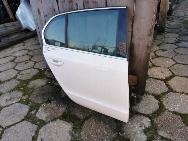 фото №6, Двері праві зад skoda superb ii sedan код 9p9p