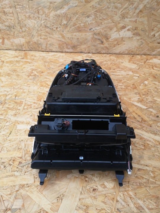 фото №9, Mercedes w290 туннель средний панель средний a2909004903 a2139059807