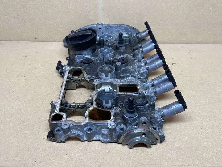 фото №6, Audi a5 8t a4 b8 2.0 tfsi 2007- 06h103475h крышка клапанов