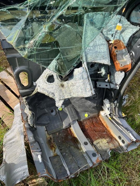 фото №7, Чверть лонжерон права передня правий перед toyota verso