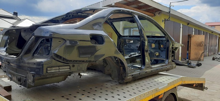 фото №1, Чверть крило праві зад sedan mercedes w204