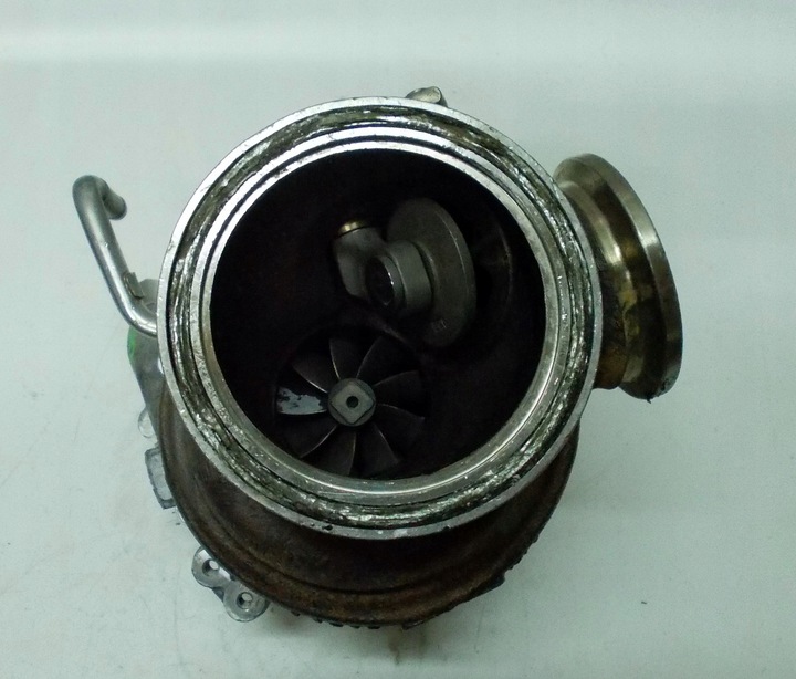 фото №6, Bmw 5 f10 6 f12 f13 4.4 турбонагнетатель 7843345