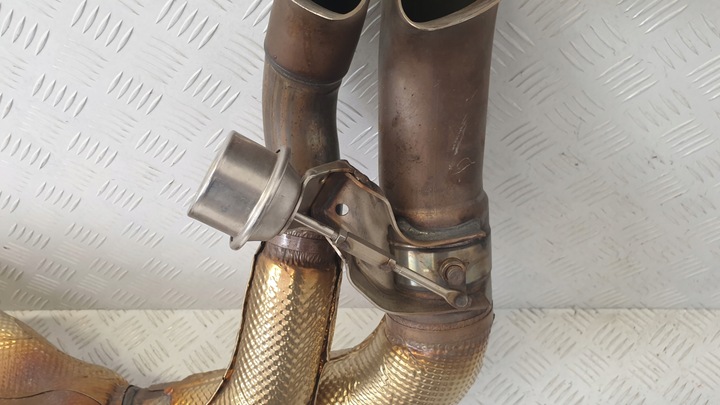 фото №14, Глушник вихлоп кінцевий audi r8 4s0251609b