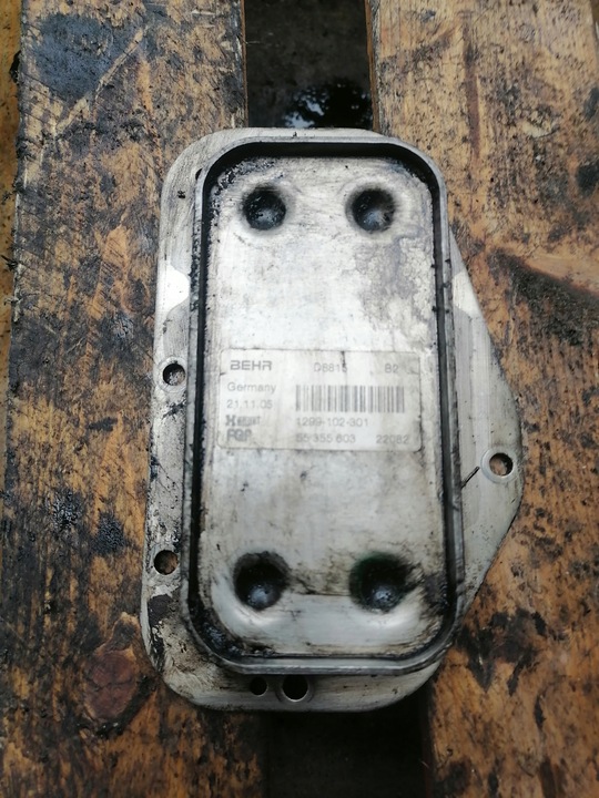 фото №1, Радіатор масла 55355603 astra h 1.6 1.8