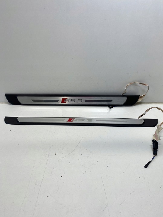 фото №1, Audi rs3 планка порогова накладка dekor led 8y0947417