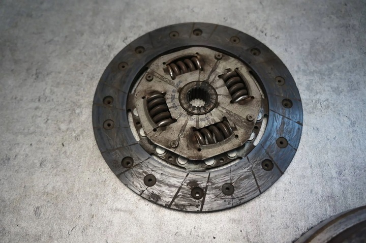 фото №6, Сцепление комплектные диск прижим колесо - nissan almera n15 2.0 d cd20