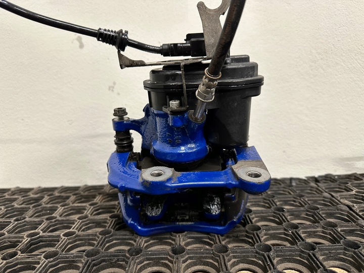 фото №9, Bmw g30 g31 g11 g12 g01 g02 g20 g21 затискачі гальма м-пакет 348x36