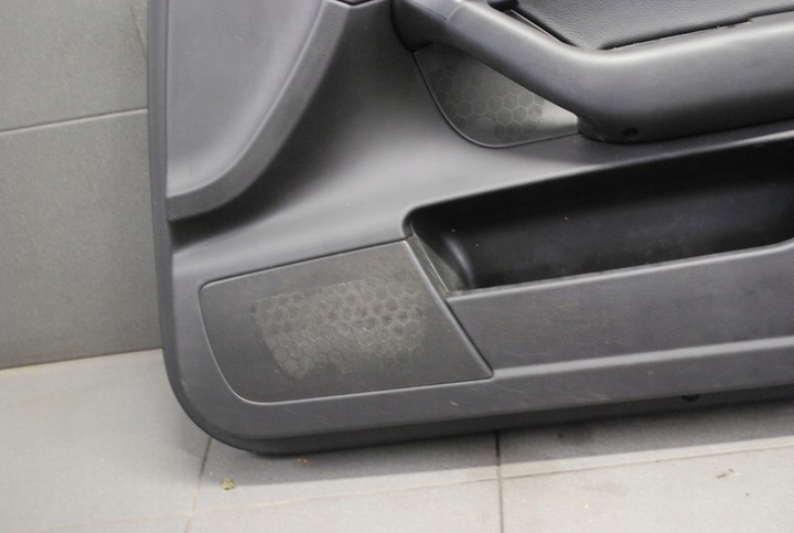 фото №10, Боковина дверь правые перед audi a6 c6 uk 4f1867106a