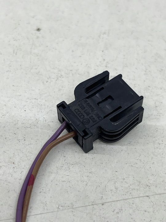 фото №5, Audi volkswagen seat skoda штекер разъём соединитель + шланг 893971632