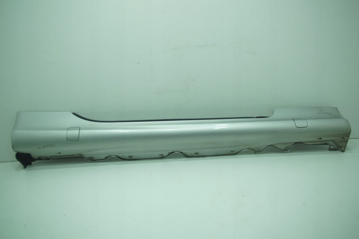 фото №1, Планка пороговая правая цвет 744 mercedes sl r230 02-