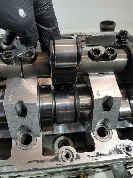 фото №9, Головка комплектна vw t5 2.5 tdi axd bnz