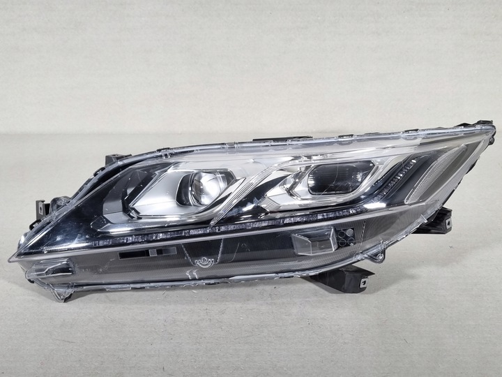 фото №1, Mitsubishi eclipse cross лампа левая перед полный led