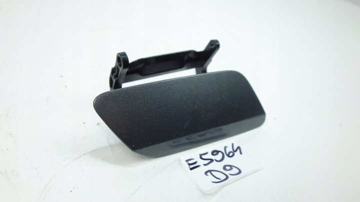 фото №2, Заглушка омывателя правая audi a6 c8 4k0807788b