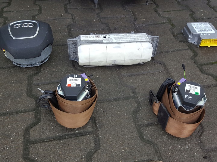 фото №5, Audi a6 c6 04-11r панель консоль подушки подушка безопасности kpl