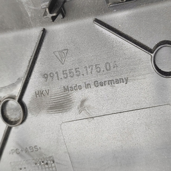 фото №7, Молдинг декоративна багажника porsche 911 991 99155517504 32739543 2011