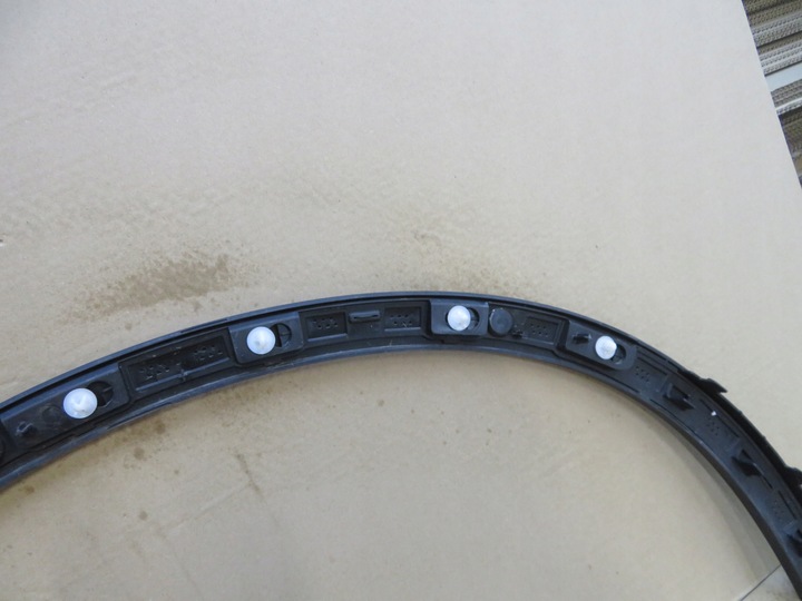 фото №12, Volvo xc40 ii 2017- планка крыльев левый перед 31448344