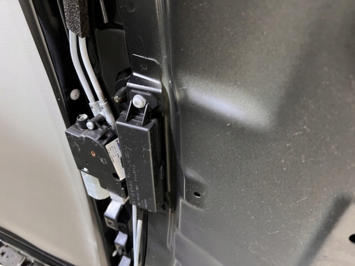 фото №9, Land rover discovery sport l550 панорама ролета комплект ebony чёрный
