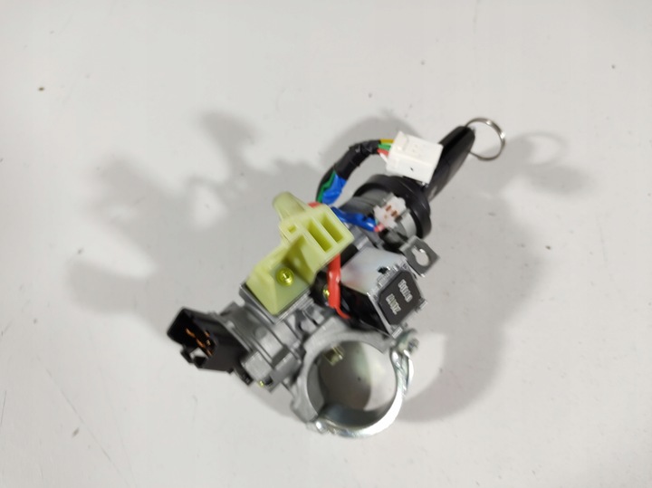 фото №10, Hyundai ioniq 17r- замок зажигания ключ