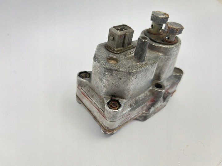 фото №8, Клапан регулятор давления топлива mercedes w126 r107 sl 0438140103 bosch