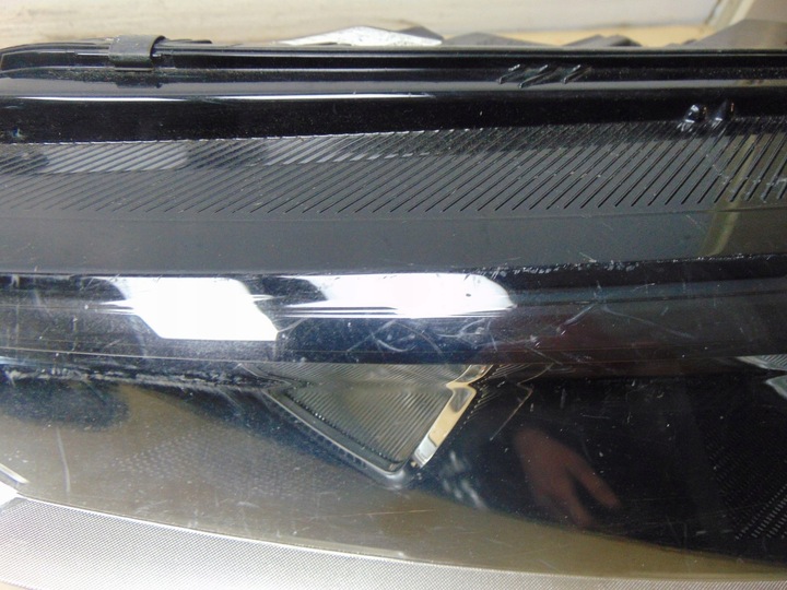 фото №14, Лампа ліва перед vw touran iv 5tb941005a європа