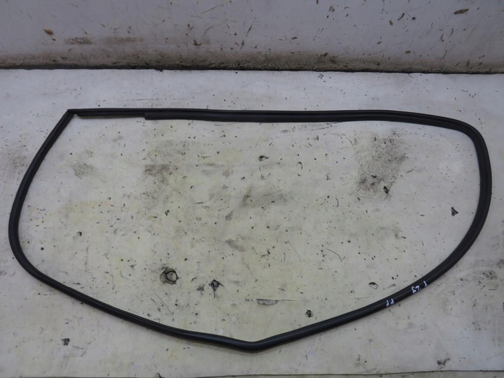 фото №1, Прокладка двері правий перед avensis t27 t29