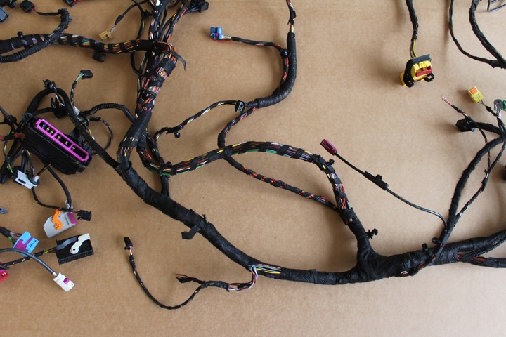 фото №7, Джгут установка панелі розподільчої audi rs5 8w