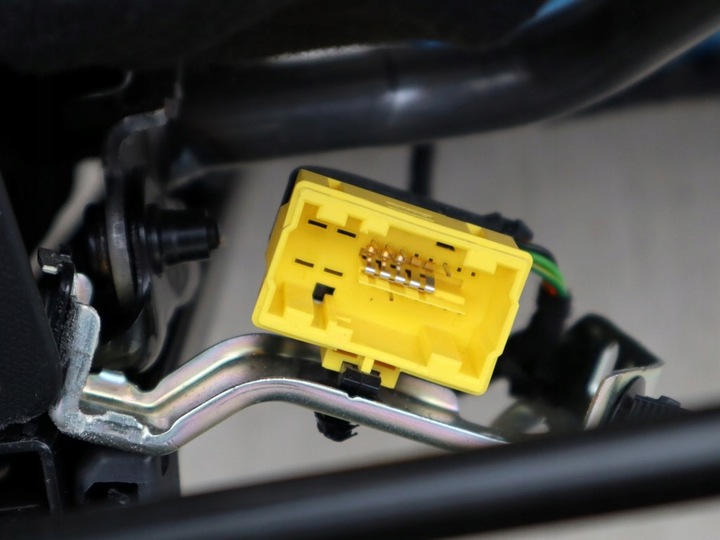 фото №13, Сидіння передні диван шкіряні комплект citroen ds3 crossback 18- r.